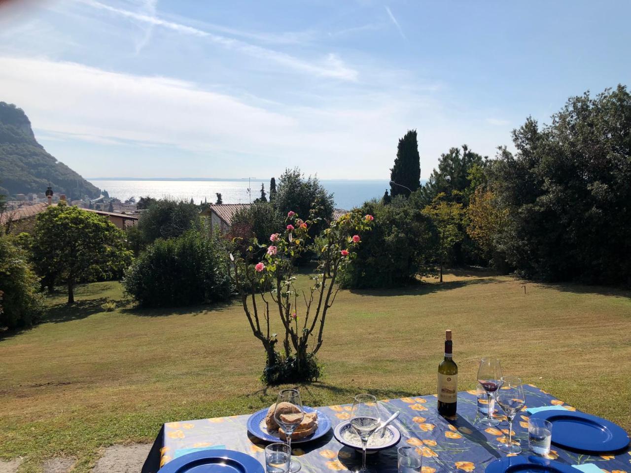 Welcome Traveller Villa Leda Garda  Exterior foto